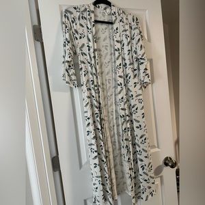 Milkmaid Goods Holly Berry Robe M